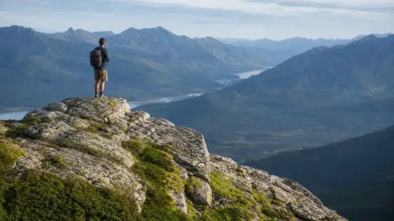 Randonnée facile aux 3 Becs sur une crête de la Drôme